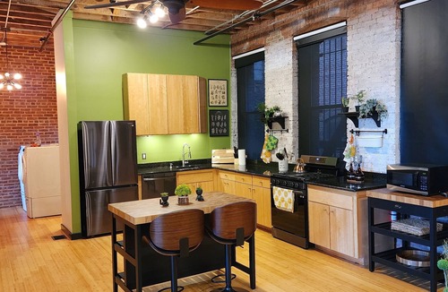 Ironbound District Apartment | Modern Newark Loft, Walkable Dining, NYC Access 20min train ride, Gated Parking