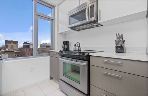 East Cambridge Apartment | Modern One Bedroom in Kendall Square