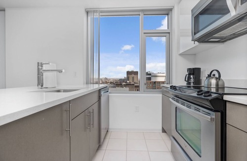 East Cambridge Apartment | Modern One Bedroom in Kendall Square