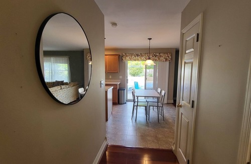 Palmyra House | Modern Pool-Side Paradise, 5 Miles to Hershey Park