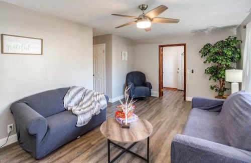 East Rochester House | Modern & Quiet Suburban Ranch Mins to Dtwn and Stores