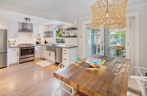 Edgartown House | Modern Saltbox in Edgartown Village