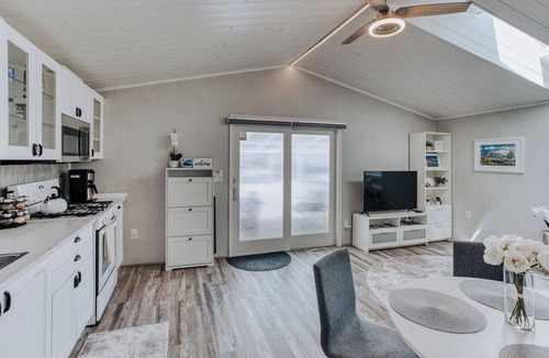 Painted Post Apartment | Modern Suite 10 Min to Corning Quiet & Cozy