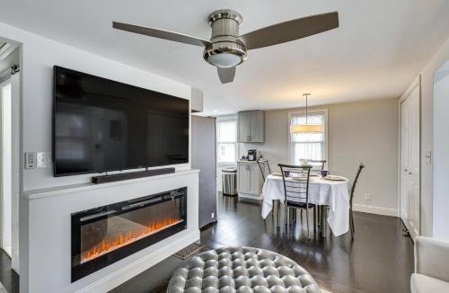 Plymouth House | Modern Terryville Cottage w/Deck & Lake View!