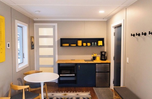 Johnson House | Modern Tiny House | Hot Tub, Sauna, River & Views