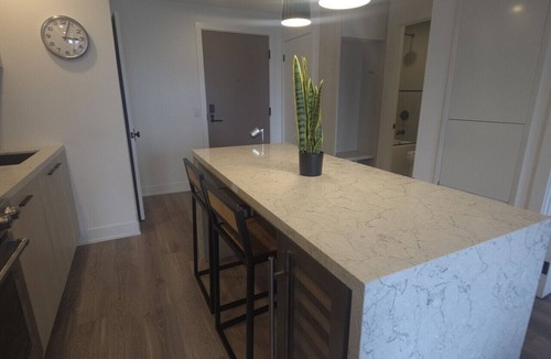 Downtown Toronto Apartment | Modern Two-Bedroom Apartment in Toronto | Elm Ledbury
