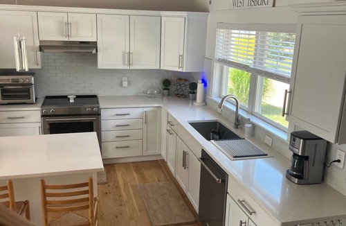West Tisbury House | Modern West Tisbury Retreat 3BR/2BA Pool & Outdoor Shower