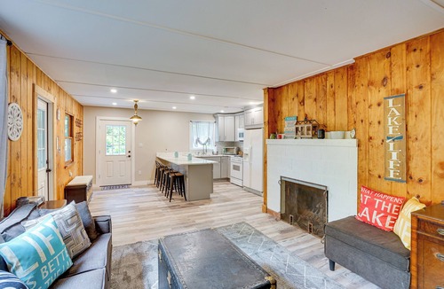 Monterey Cottage | Monterey Haven < 1/2 Mi to Lake Garfield w/Kayaks