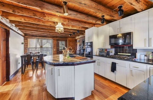 Florida House | Moores · Berkshire Mountain Top Chalet