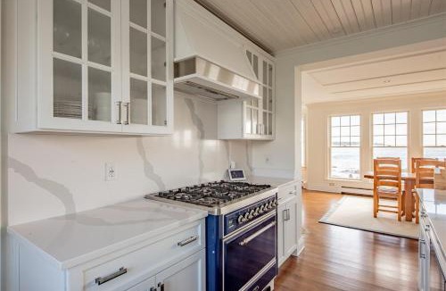 Kennebunk House | Mother`s Beach House