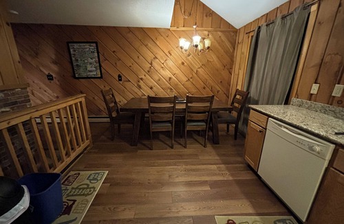 West Dover House | Mount Snow House on Private Ski Home Trail w Shuttle Service
