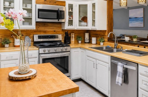 Gilford House | Mountain Home Gunstock Views Pet-Friendly