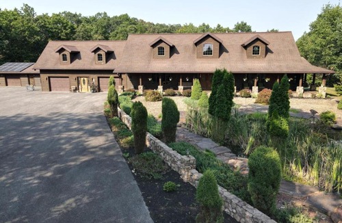 Berkeley Springs House | Mountain Meltdown - Pet Friendly, Grill, Wifi, Fire Pit, EV Station -Shared Space - Grill, Fire Pit, Covered Porch, Fountain Pond