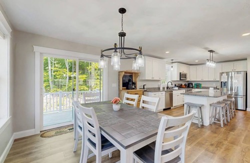 Intervale House | Mountain view home centrally located: All season outdoor entertainment