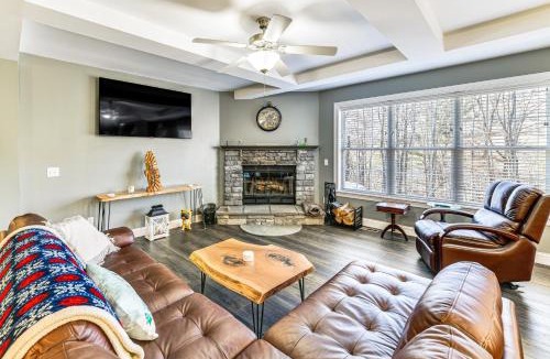 Arkville House | Mountain Views & Brook Access: Home in Arkville!