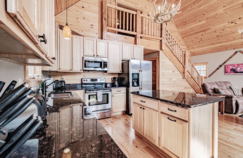 Sunday River Area Ski Chalet | Mountainside Chalet direct views of Sunday River- Mud Season Special!