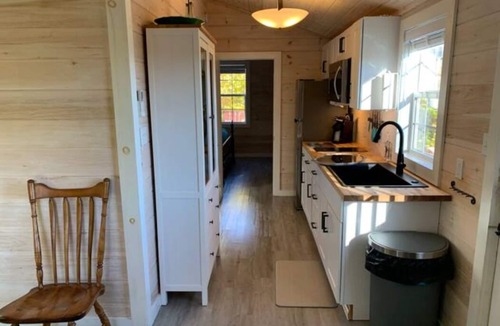 Tamworth Cottage | Mountainside Retreat! Pet Friendly! Great Views! Very Private.