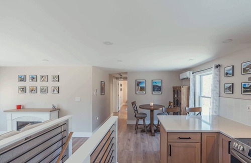 Cragsmoor House | Mountaintop Escape | Hiking | Biking | Renovated