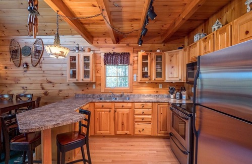 Greenwood House | Mt Abram Ski Chalet | 3 Bed, 2 Bath