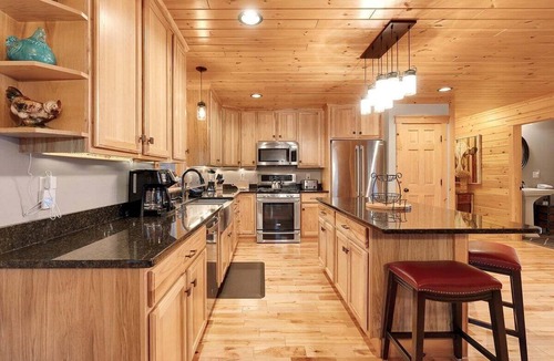 Sunday River Area Cabin | Mt Lodge | Sunday River Views | Hot Tub | Game Room