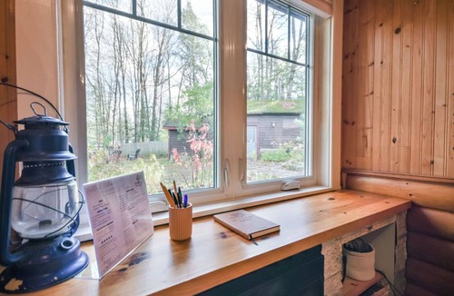 Washago Cottage | Muskoka cottage on the Severn river, with hot tub just 1.5 hours from Toronto.