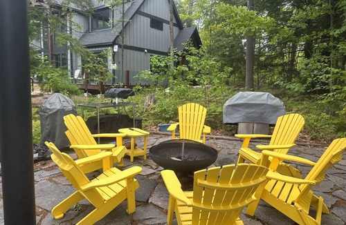 Gravenhurst Cottage | Muskoka Lake - Newer Island Cottage - 3 Bedroom - 1 min ride from marina