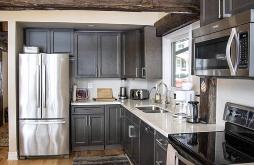 Baysville Cottage | Muskoka Lakefront Cottage 3BR | Lake of Bays | Pet Friendly