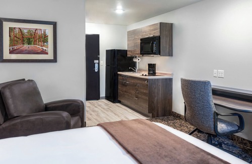Randolph Center Hotel | My Place Hotel-Randolph VT