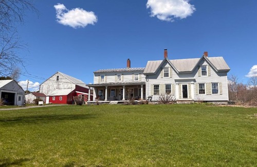 Oakland House | My Valhalla Farm