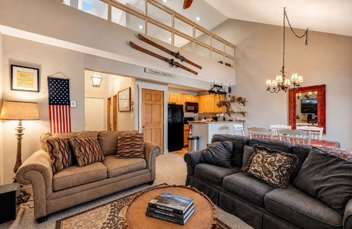 White Haven House | Mystic Lodge Ski Jack Frost + Lake Club Access