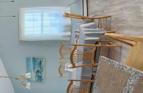 Bonnet Shores House | Narragansett Bonnet Shores Vacation Rental 5 Bed 2 bath CentralAir on main level