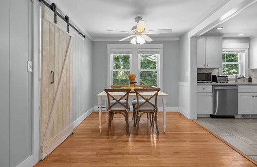 Narragansett House | Narragansett Coastal Retreat-walk to Beach & Pond
