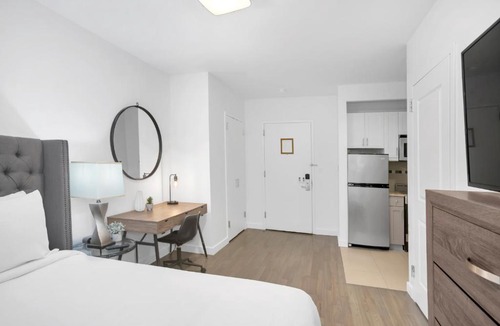Midtown Apartment | National at 888 Sixth Avenue - Furnished Apartments