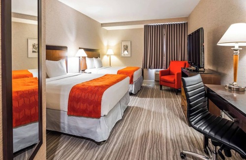 Southbury Hotel | Nature-Inspired Stays Near Lake Zoar, Southford Falls & Larkin Trail - 4 Units