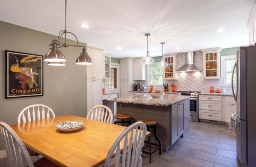 North Egremont House | Nature Retreat Near Prospect Lake