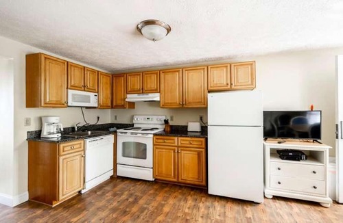 Wells Apartment | Nautical Mile Resort - 1BR