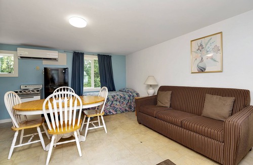 Ogunquit - Wells Hotel | Ne'r Beach Motel