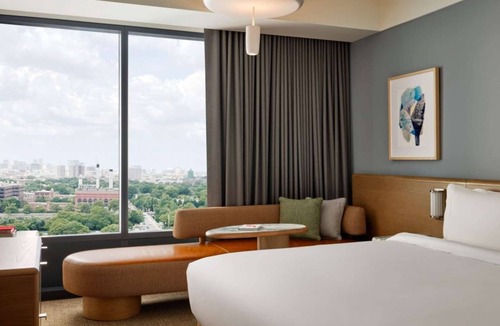Lower Allston Hotel | Near Cambridge | Restaurant. Gym + On-Site Bar