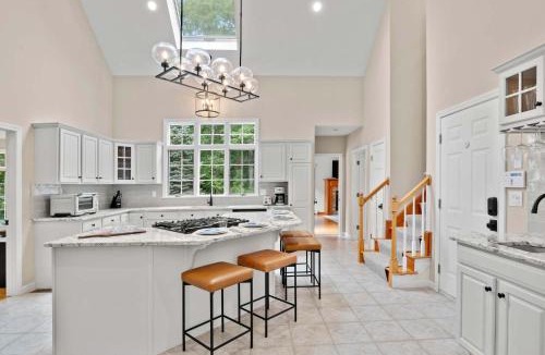 East Dennis House | Near Corporation Beach Game Room