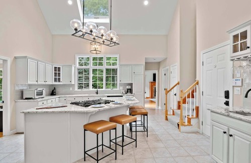 East Dennis House | Near Corporation Beach, Game Room!