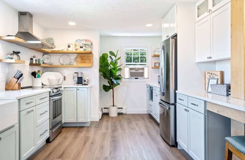 Wells House | Near Crescent + Wells Beach Firepit Sleeps 10