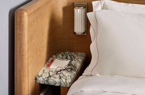 Lower Allston Hotel | Near Harvard Stadium | Dining. Gym + On-Site Bar
