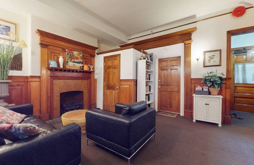 Longwood Apartment | Near Public Transport, Fenway, BU, Longwood Med