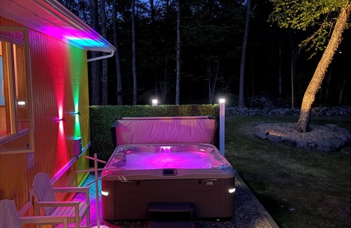 Lanesville House | Nemandua Catskill: Hot Tub + Fire Pit + Pool Table + EV
