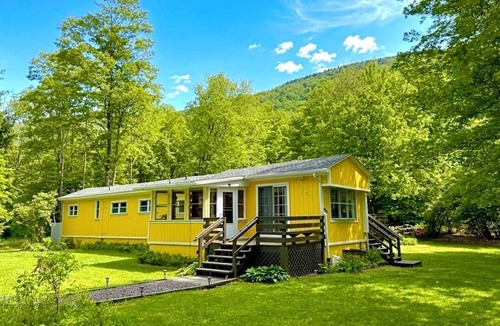 Lanesville House | Nemandua Catskill: Hot Tub + Fire Pit + Pool Table + EV