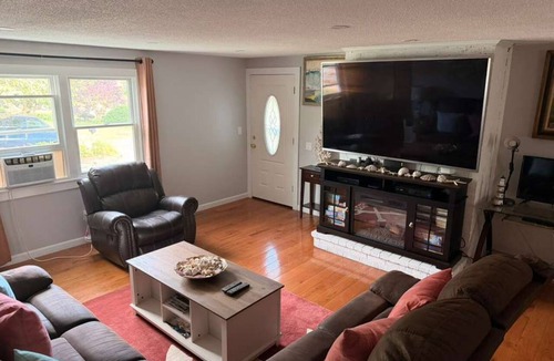 South Yarmouth House | New 2 bedroom Cape Cod Vacation Rental 9 mins to the beach!