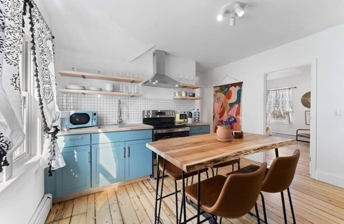 Providence Apartment | ★New 3BR APT★Modern & Satylish Stay for Groups!