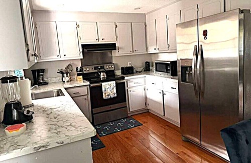 South Yarmouth House | New 4 bedroom Cape Cod Vacation Rental 9 mins to the beach!