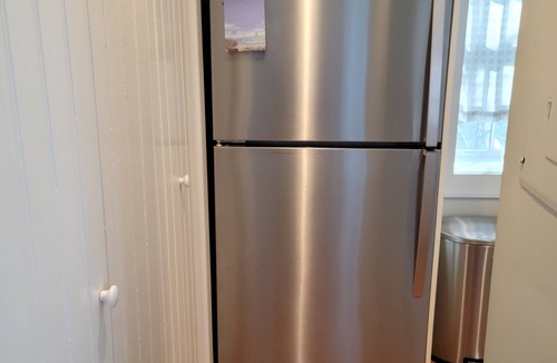 Mashpee House | New ACs, new paint, new linens and towels!Prime spot, right on the beach path!