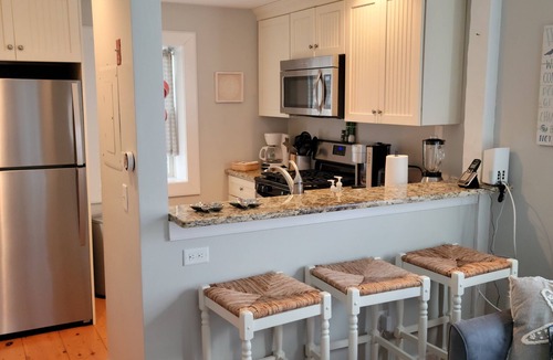 Mashpee House | New ACs, new paint, new linens and towels!Prime spot, right on the beach path!